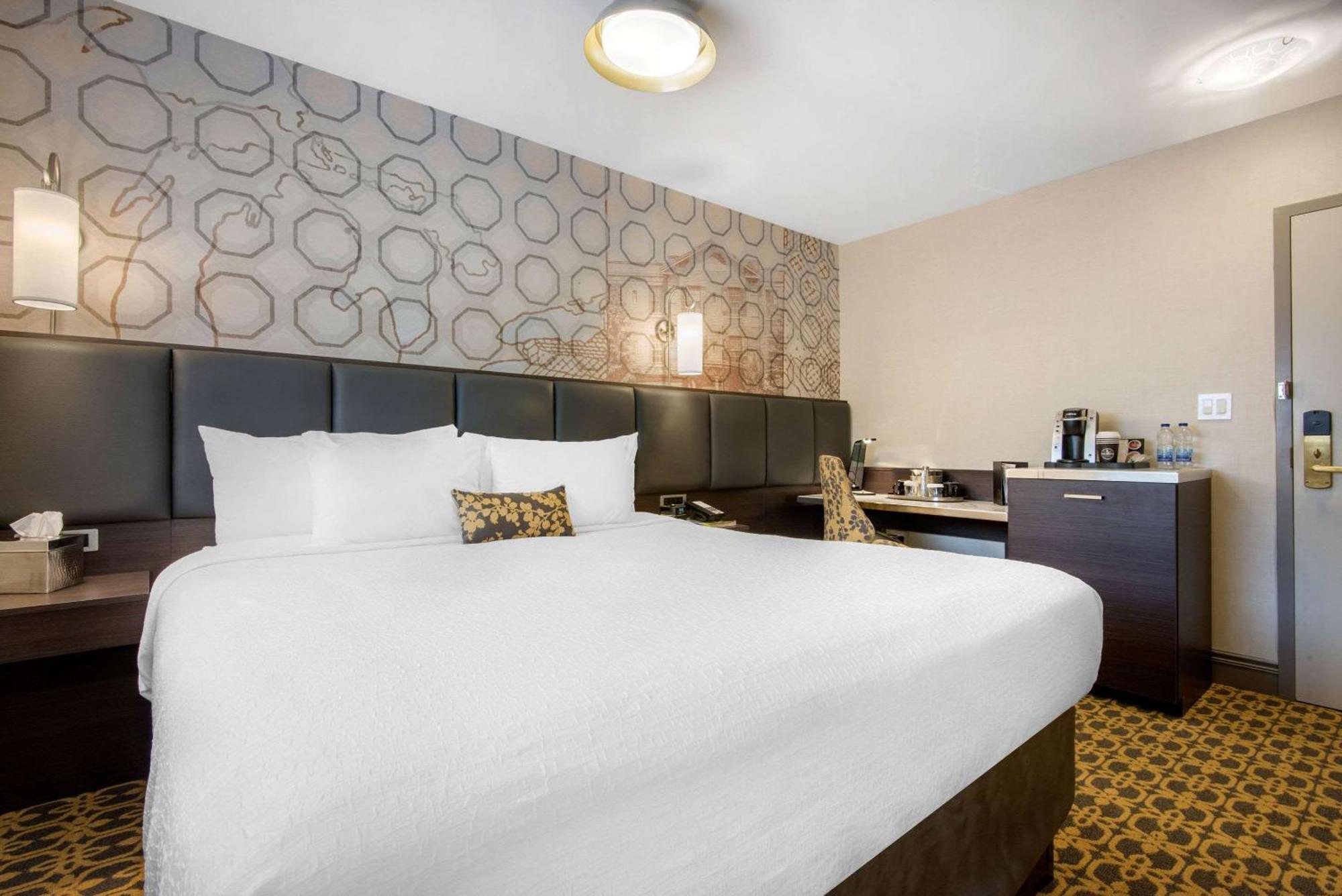 The Champlain Waterfront Hotel Ascend Hotel Collection Orillia Eksteriør bilde