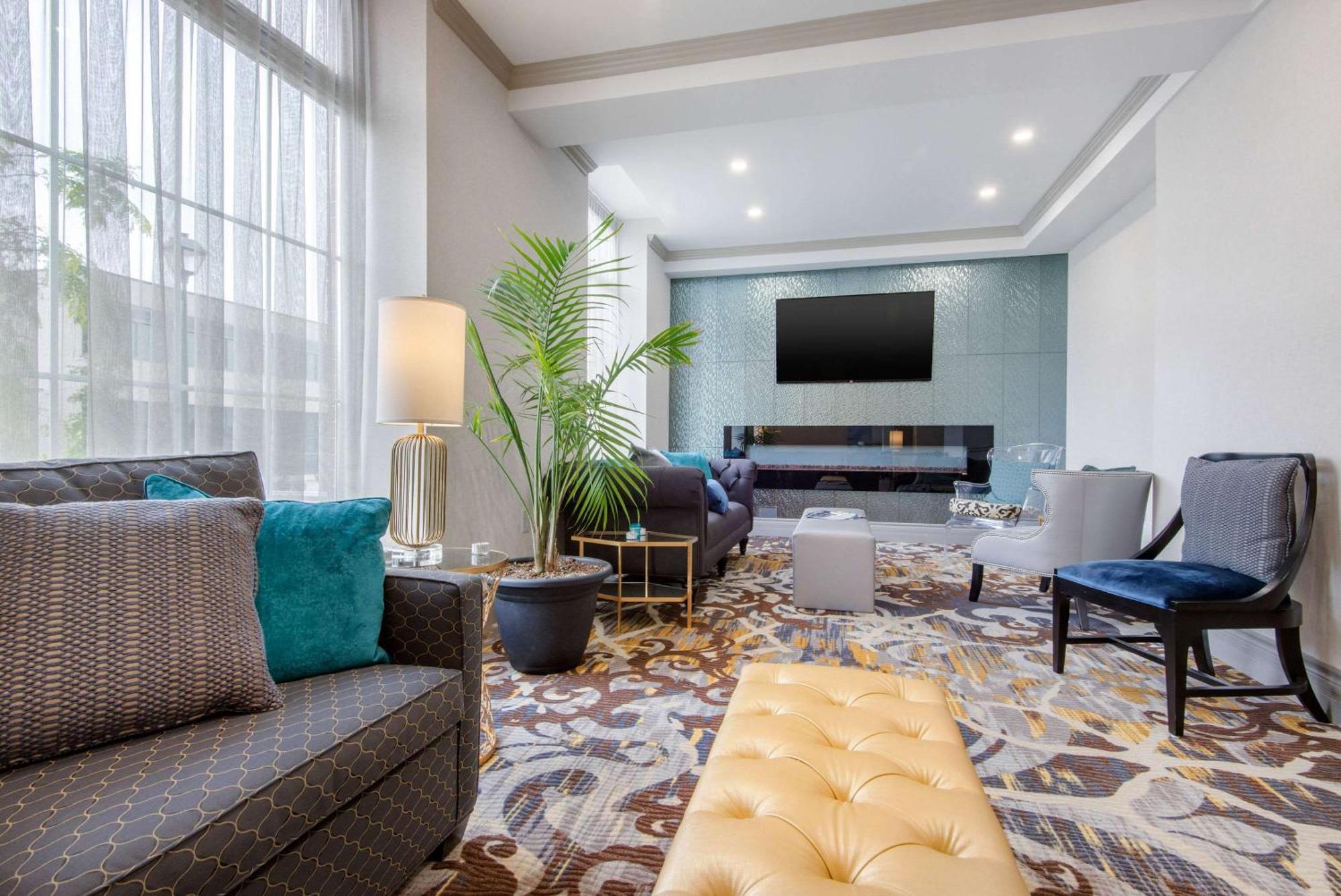 The Champlain Waterfront Hotel Ascend Hotel Collection Orillia Eksteriør bilde